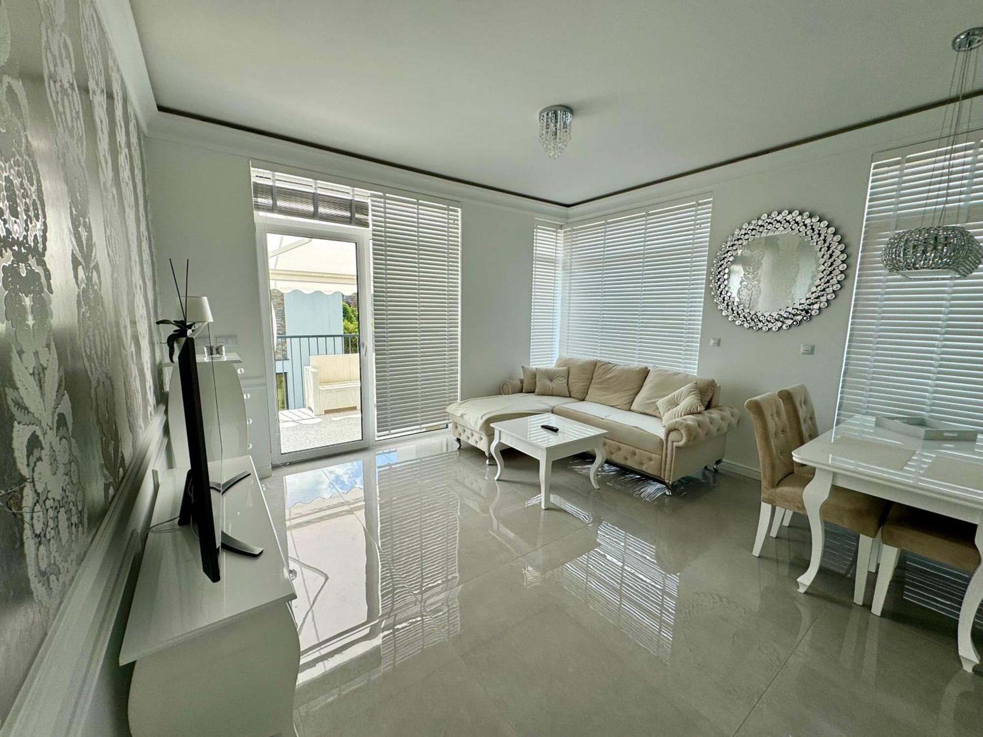 Apartament Glamour 10B- Premium Z Basenem วูแคนชิน ภายนอก รูปภาพ